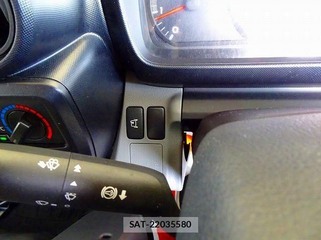 Hino DUTRO 2018-05 1742265-12