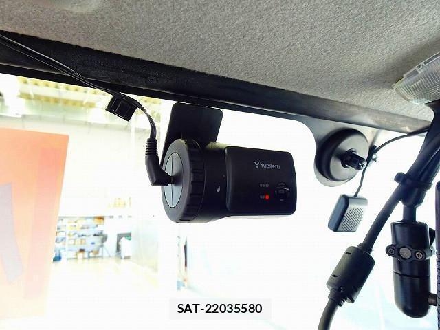 Hino DUTRO 2018-05 1742265-14