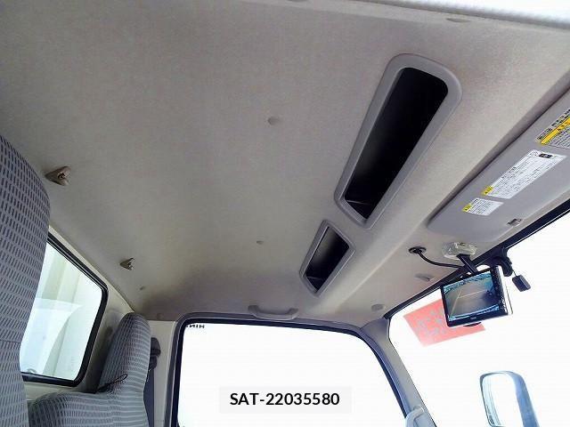 Hino DUTRO 2018-05 1742265-15