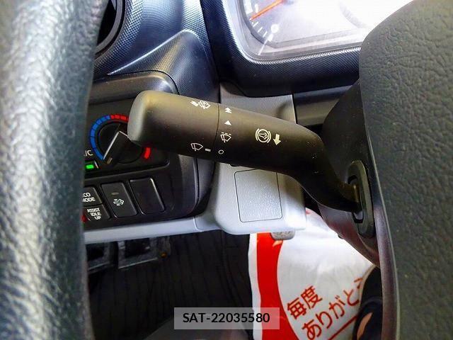 Hino DUTRO 2018-05 1742265-18