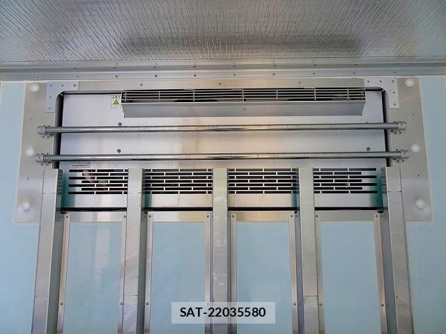 Hino DUTRO 2018-05 1742265-27