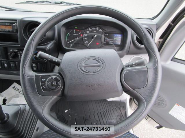 Hino DUTRO 2025-04 1742238-11