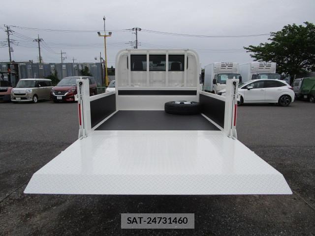 Hino DUTRO 2025-04 1742238-7