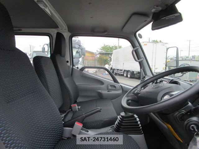 Hino DUTRO 2025-04 1742238-8