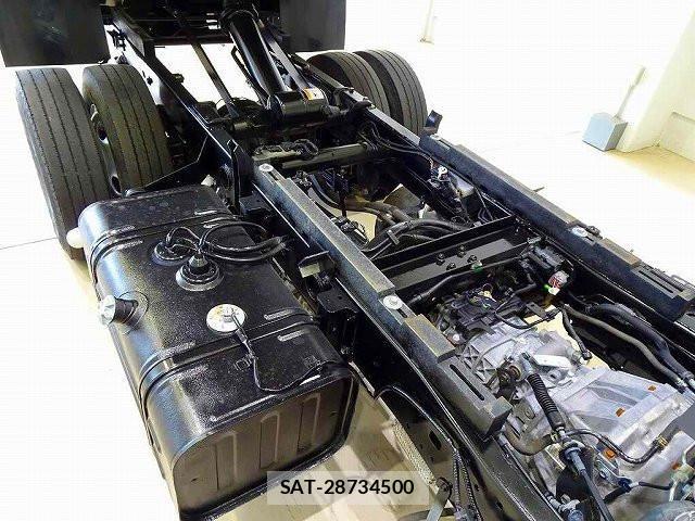 Hino DUTRO 2017-06 1742409-26