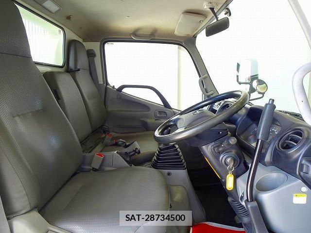 Hino DUTRO 2017-06 1742409-5
