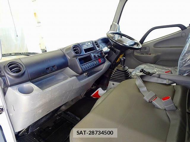Hino DUTRO 2017-06 1742409-6