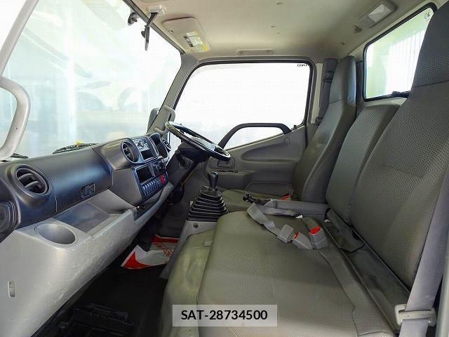 Hino DUTRO 2017-06 1742409-7