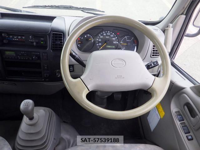 Hino DUTRO 2006-01 1742447-20