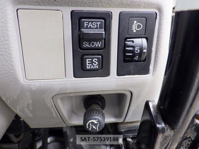 Hino DUTRO 2006-01 1742447-24