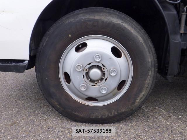 Hino DUTRO 2006-01 1742447-27