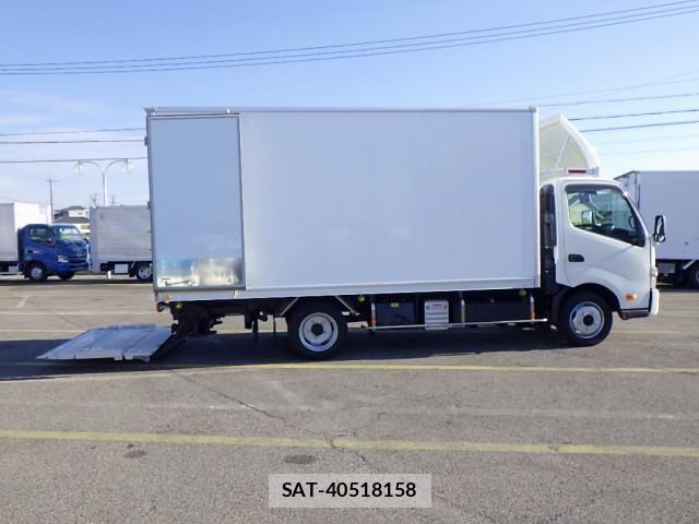 Hino DUTRO 2021-01 1742236-25