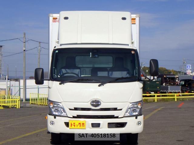 Hino DUTRO 2021-01 1742236-2