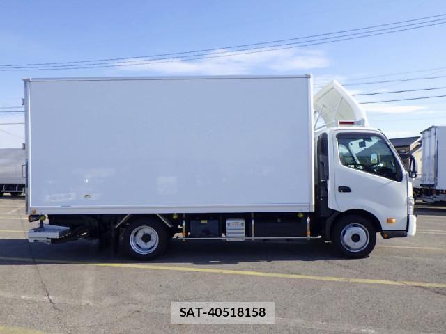 Hino DUTRO 2021-01 1742236-3