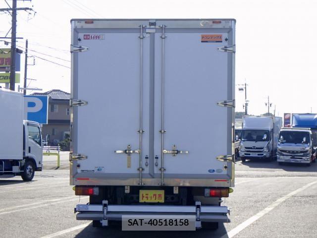 Hino DUTRO 2021-01 1742236-5