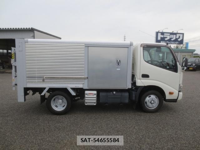 Hino DUTRO 2020-01 1742380-8