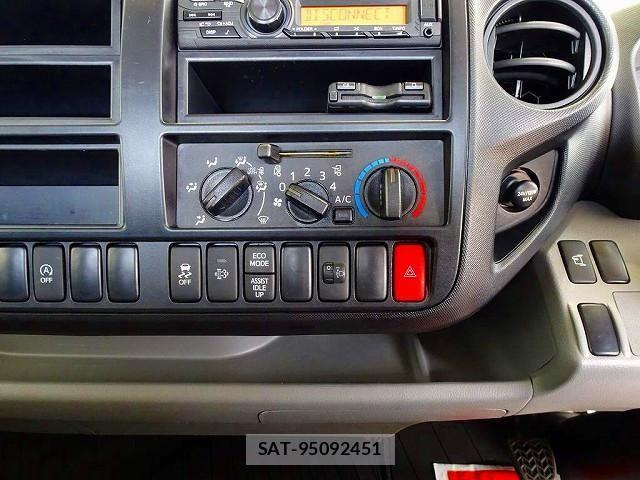 Hino DUTRO 2020-08 1742342-10