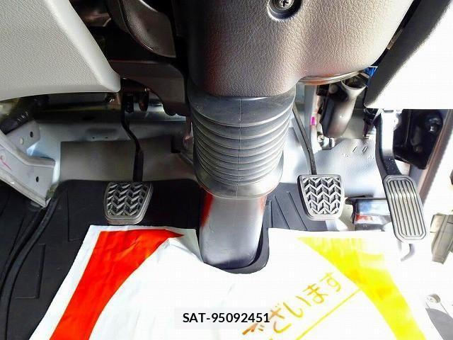 Hino DUTRO 2020-08 1742342-14