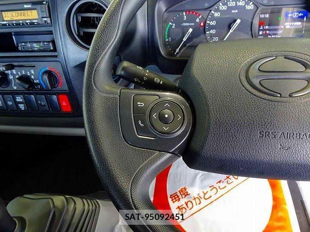 Hino DUTRO 2020-08 1742342-15