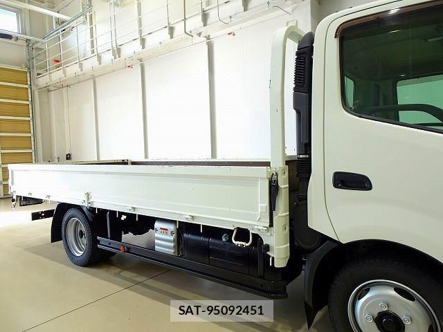 Hino DUTRO 2020-08 1742342-20