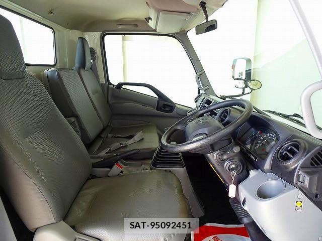Hino DUTRO 2020-08 1742342-5