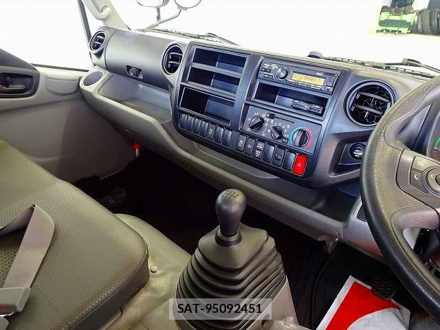 Hino DUTRO 2020-08 1742342-8
