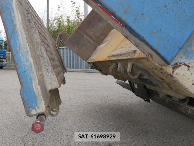 Hino DUTRO 2015-06 1824068-11