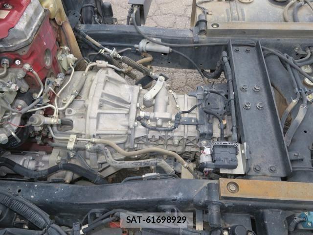 Hino DUTRO 2015-06 1824068-14