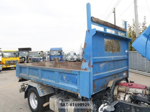 Hino DUTRO 2015-06 1824068-16