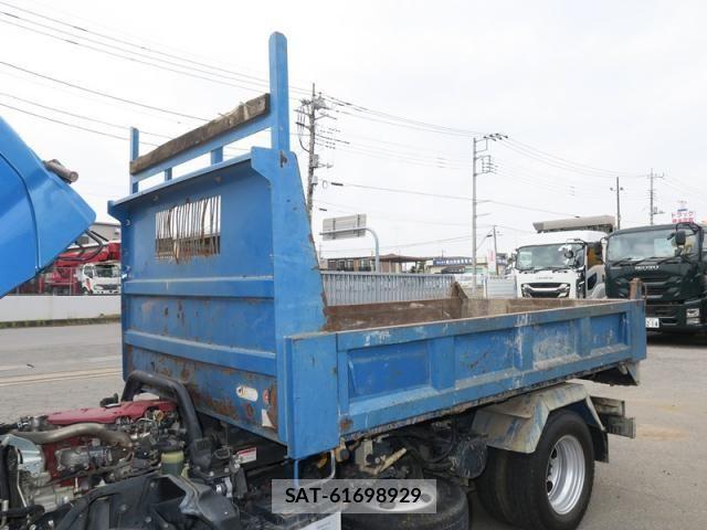 Hino DUTRO 2015-06 1824068-17