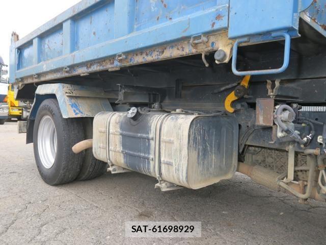 Hino DUTRO 2015-06 1824068-18