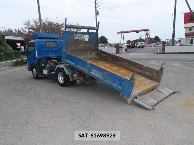 Hino DUTRO 2015-06 1824068-1