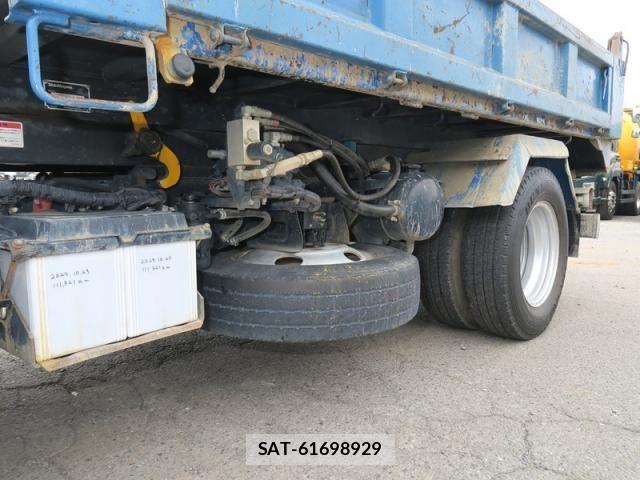 Hino DUTRO 2015-06 1824068-19