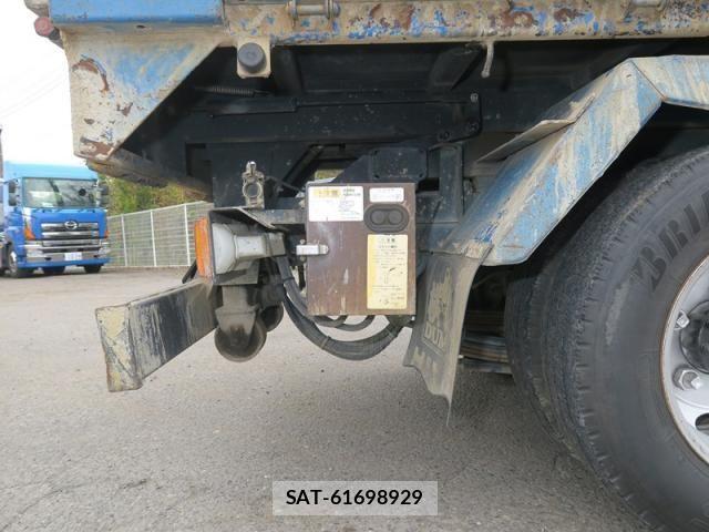 Hino DUTRO 2015-06 1824068-20
