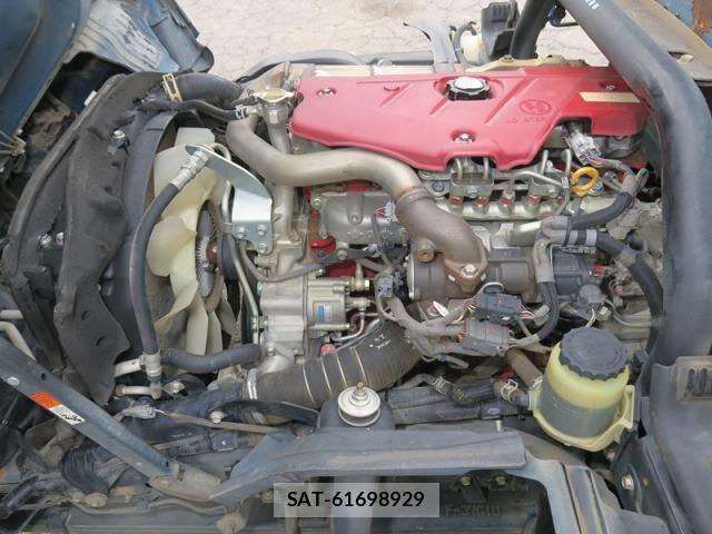 Hino DUTRO 2015-06 1824068-24