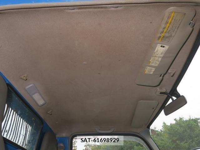 Hino DUTRO 2015-06 1824068-26