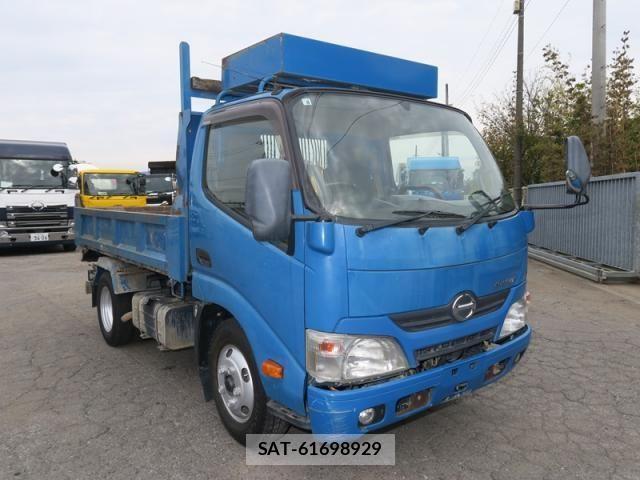 Hino DUTRO 2015-06 1824068-2