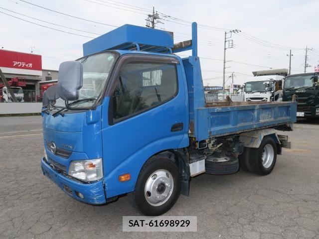 Hino DUTRO 2015-06 1824068-3