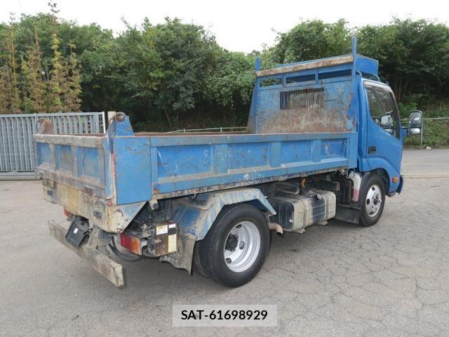 Hino DUTRO 2015-06 1824068-5