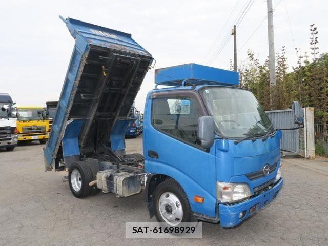 Hino DUTRO 2015-06 1824068-7