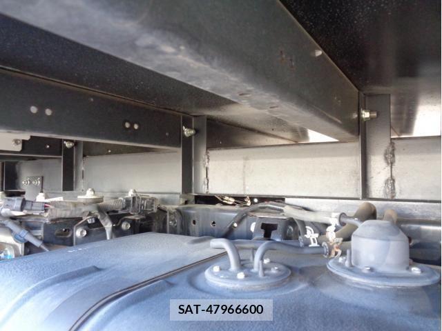 Hino DUTRO 2022-01 1824063-13