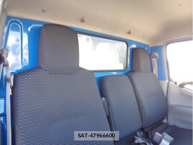 Hino DUTRO 2022-01 1824063-15