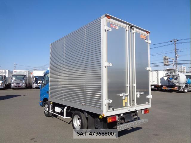 Hino DUTRO 2022-01 1824063-3