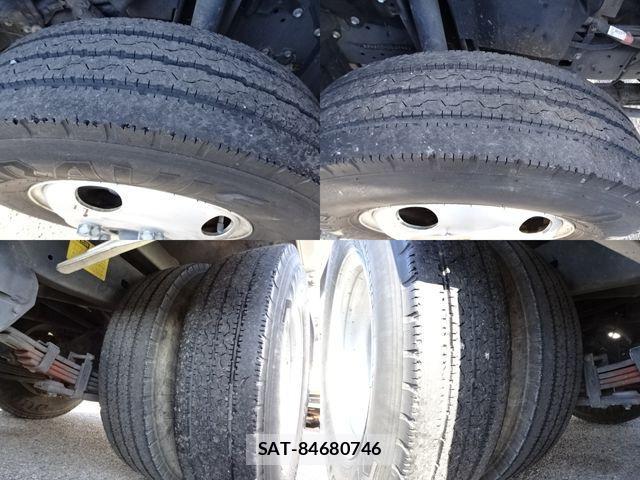 Hino DUTRO 2015-03 1903558-13