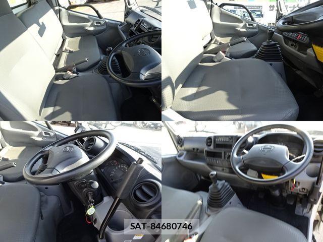 Hino DUTRO 2015-03 1903558-15
