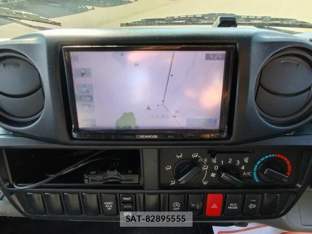 Hino DUTRO 2015-03 1931660-27