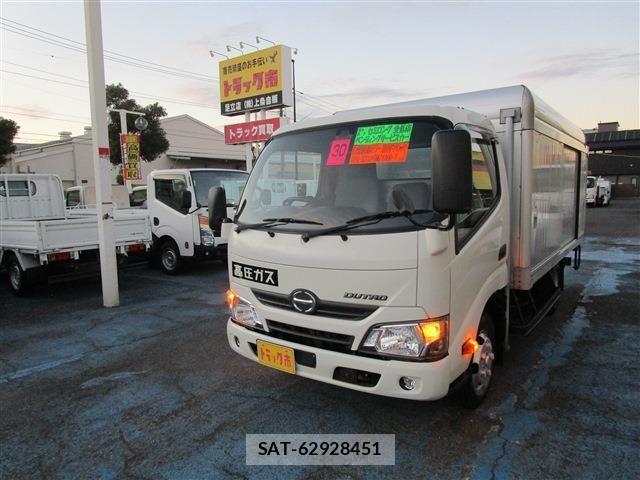 Hino DUTRO 2018-10 2008444-0