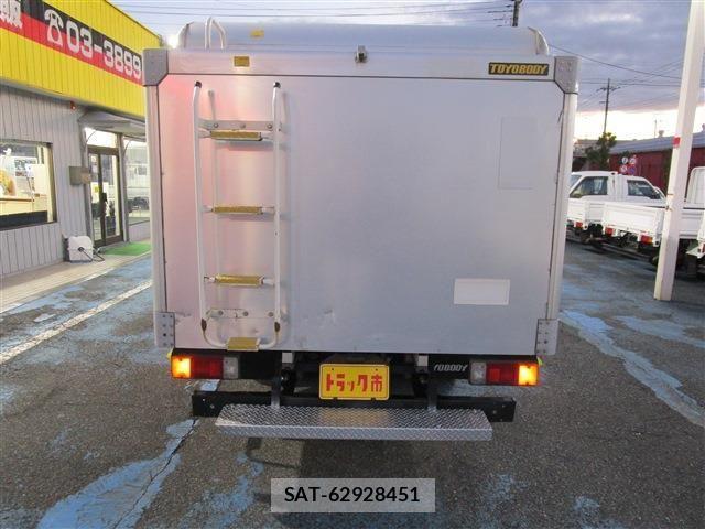 Hino DUTRO 2018-10 2008444-4