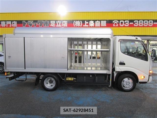 Hino DUTRO 2018-10 2008444-5