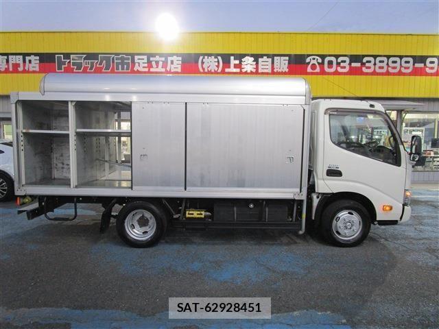 Hino DUTRO 2018-10 2008444-7